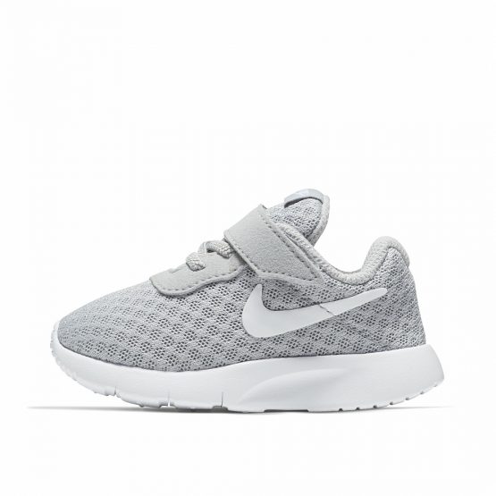 Nike Tanjun (TDV)