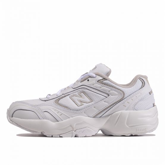 New Balance 452