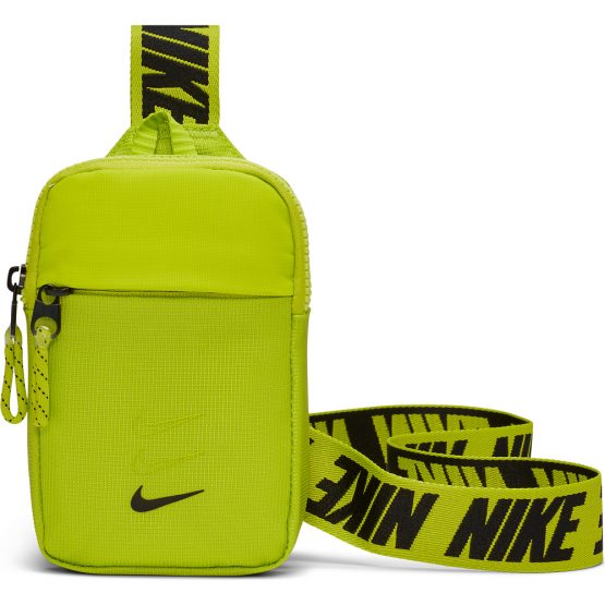 Nike Sportswear Essentials S Hip