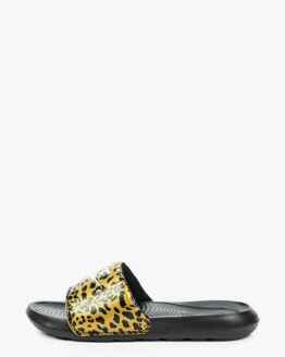 Сланцы Nike W NIKE VICTORI ONE SLIDE PRINT Сланцы Nike W NIKE VICTORI ONE SLIDE PRINT